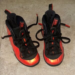 Nike Kids Shoes - Black and Red